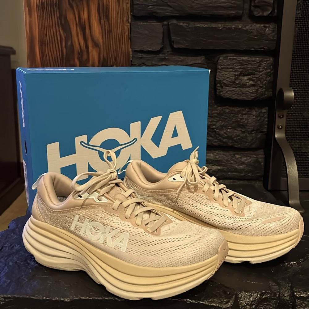 Hoka Bondi - Size 8 women’s